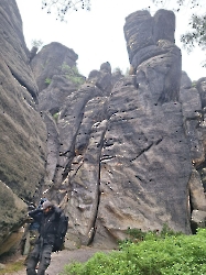 Pfingsten im Gebiet der Steine